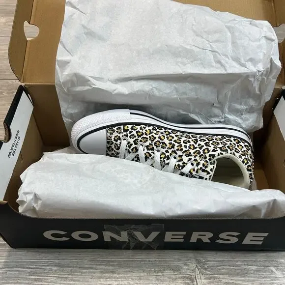 Converse Street Low Top Cheetah Sneakers Women's Size 8 NWT - Picture 9 of 9